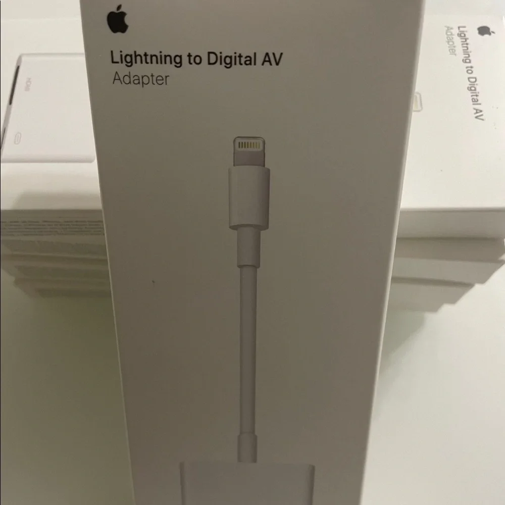 /Apple Lighting to Digital AV adapter